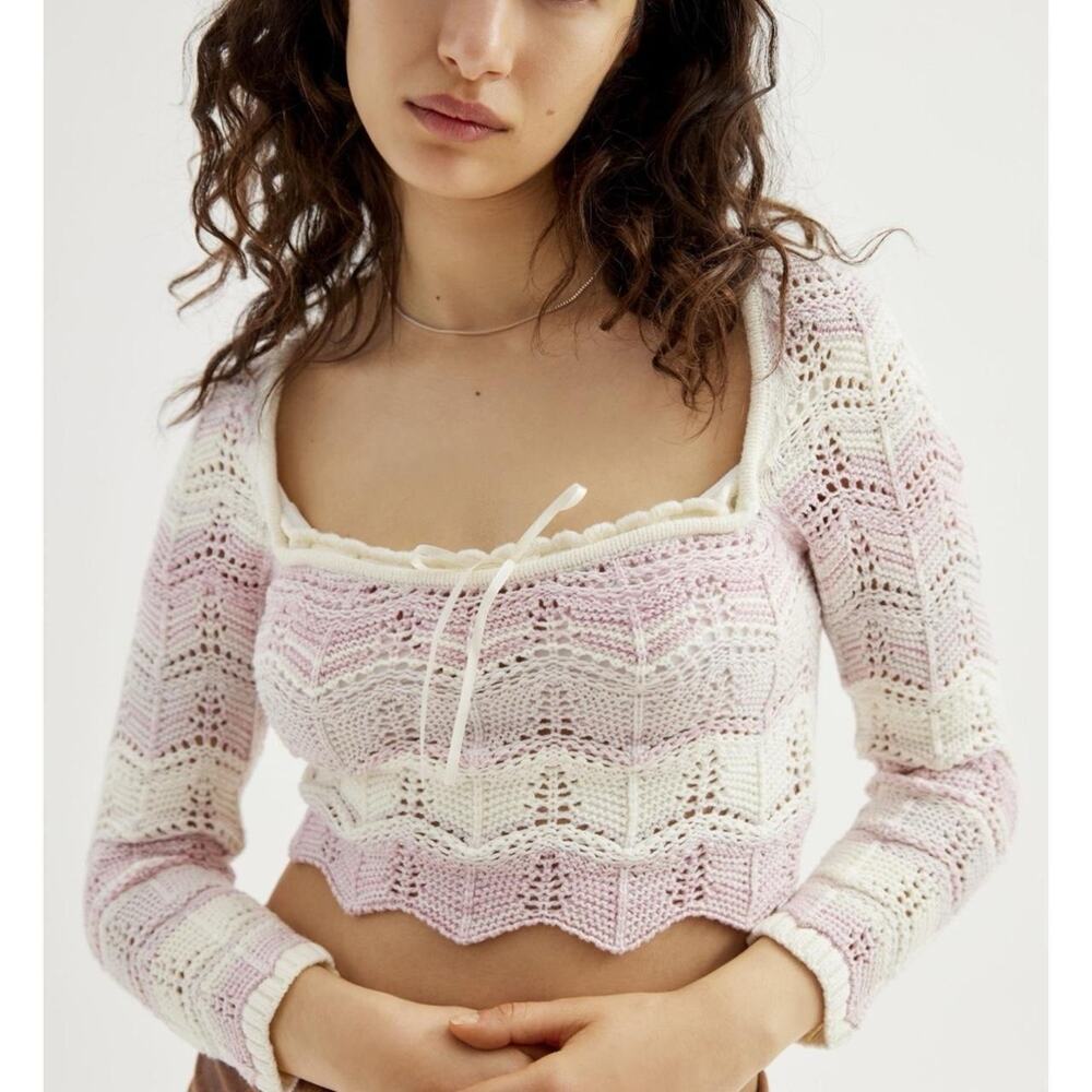 Urban Outfitter Women’s Blaire Crochet Square Neck Crop Sweater Romantic Pink M